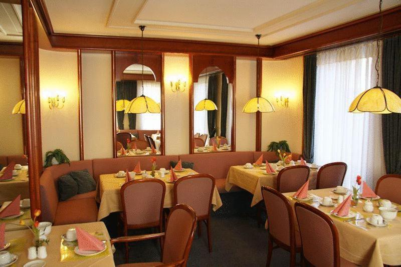 Hotel Am Schelztor Esslingen am Neckar Eksteriør bilde